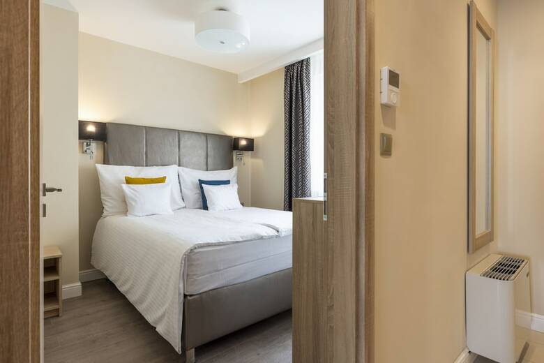 Cherry Apartments Palace Quarter