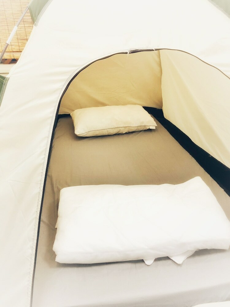 Hostal Yolo House