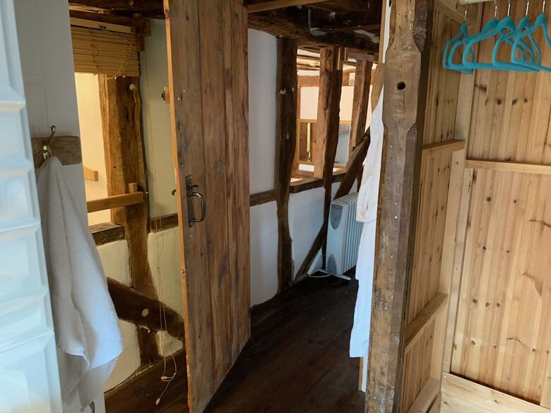 Hotel Rooms At No Three - Chameleon House