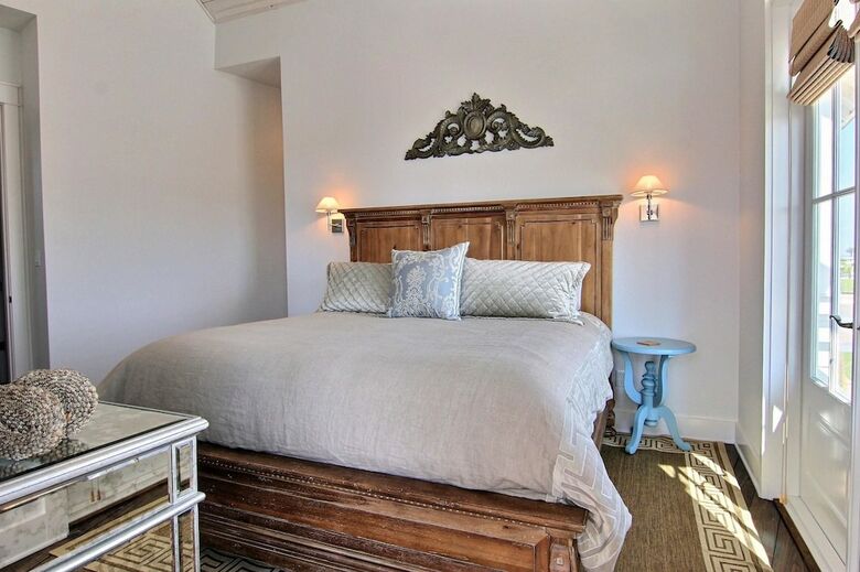 Cinnamon Shore- Oceanaire 196 Ro