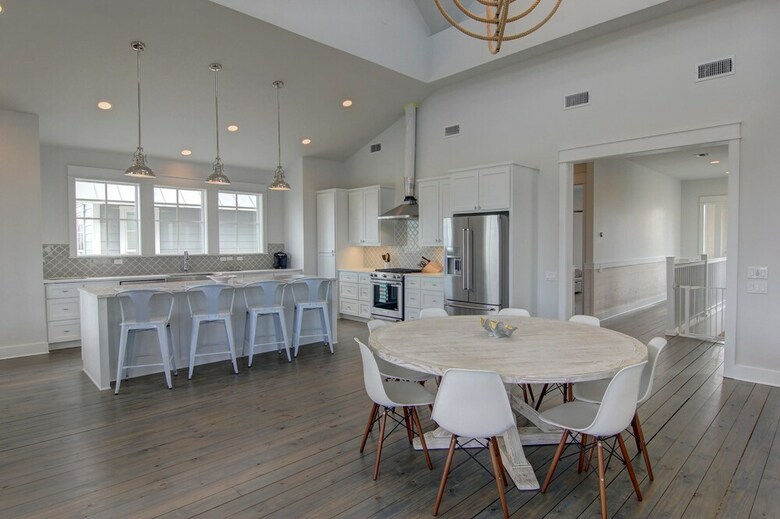 Cinnamon Shore- High Tide 243 Hi