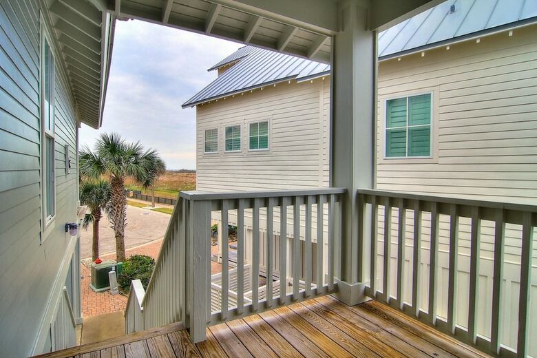 Cinnamon Shore- Sea Forever 107 Se