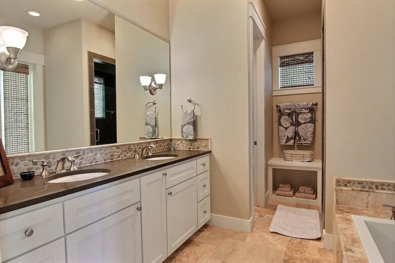 Cinnamon Shore- Sea Star 104 St