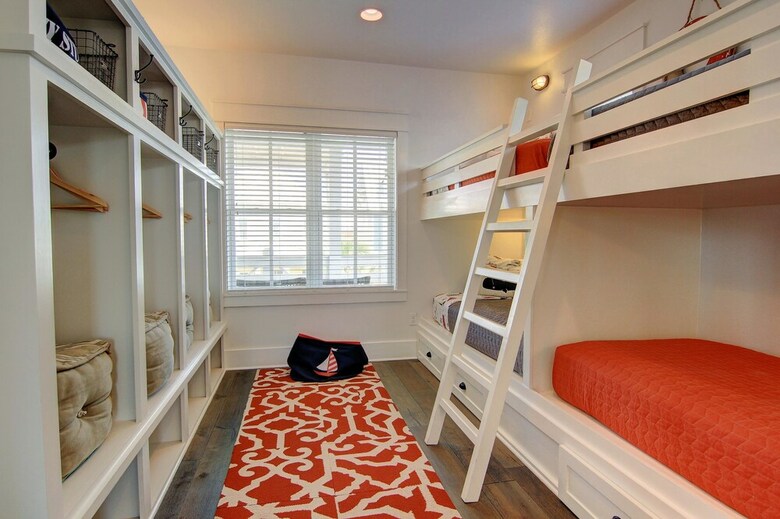 Cinnamon Shore- Lollygag 107 St