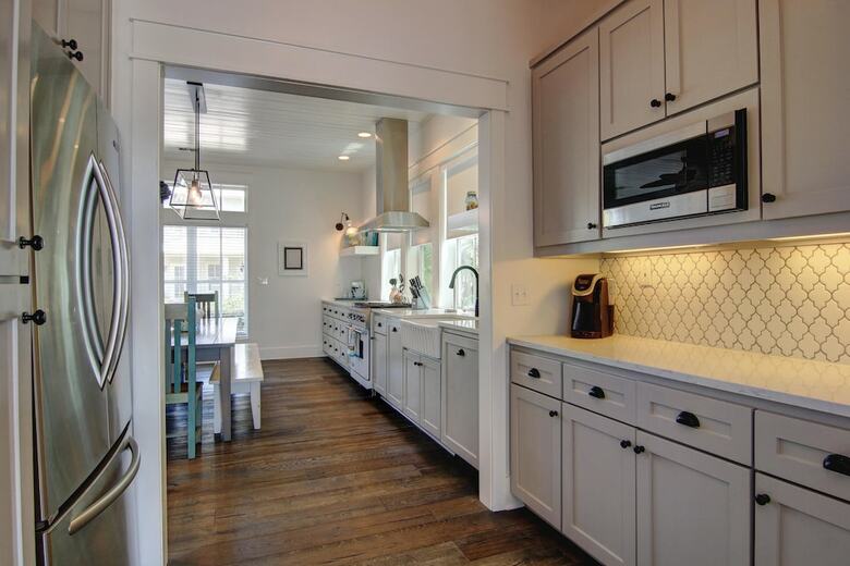 Cinnamon Shore- Lollygag 107 St