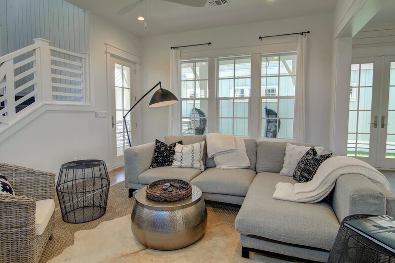 Cinnamon Shore- Sunny Outlook 119 Fi