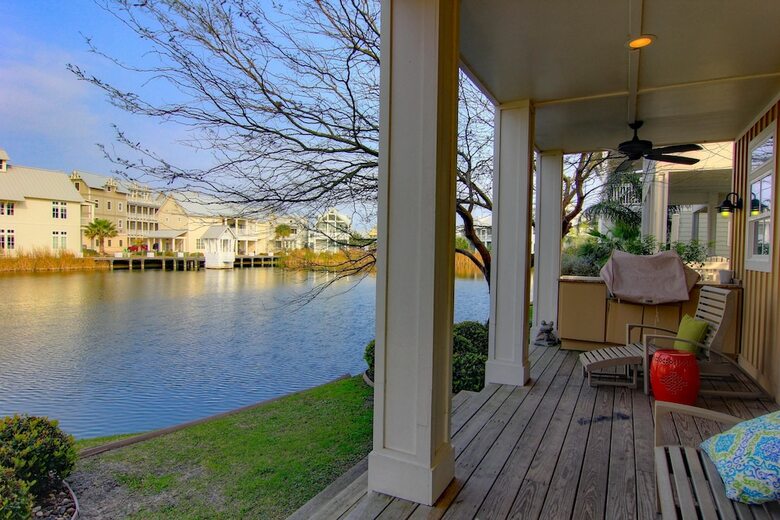 Cinnamon Shore- The Veranda 141 Be