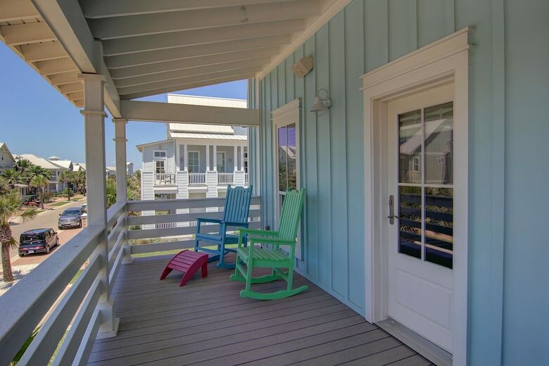 Cinnamon Shore- Seafare 251 Be