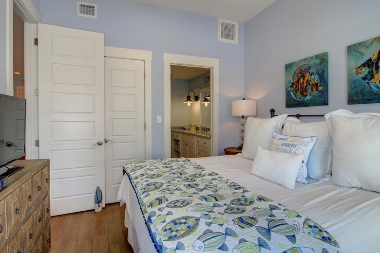Cinnamon Shore- Blue Marlin Tc 3105