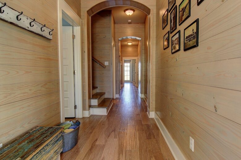 Cinnamon Shore- Blue Willow 187 Be