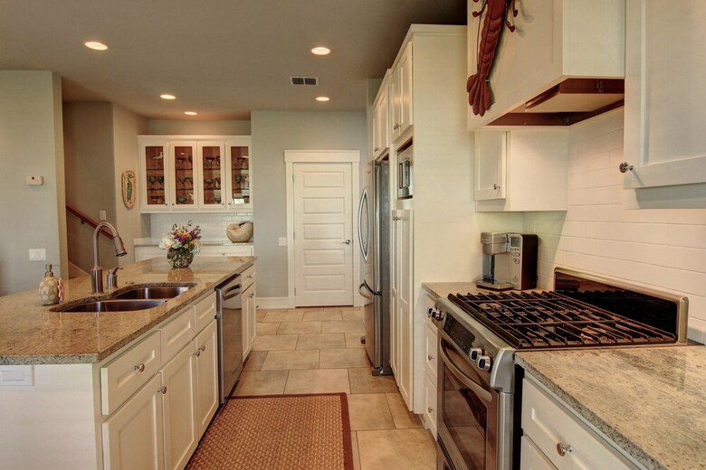 Cinnamon Shore- Grey Mist 123 St
