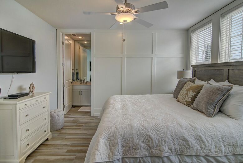 Cinnamon Shore- Ocean Pearl Tc 10205