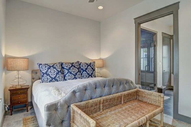 Cinnamon Shore- Living Water 123 Fi