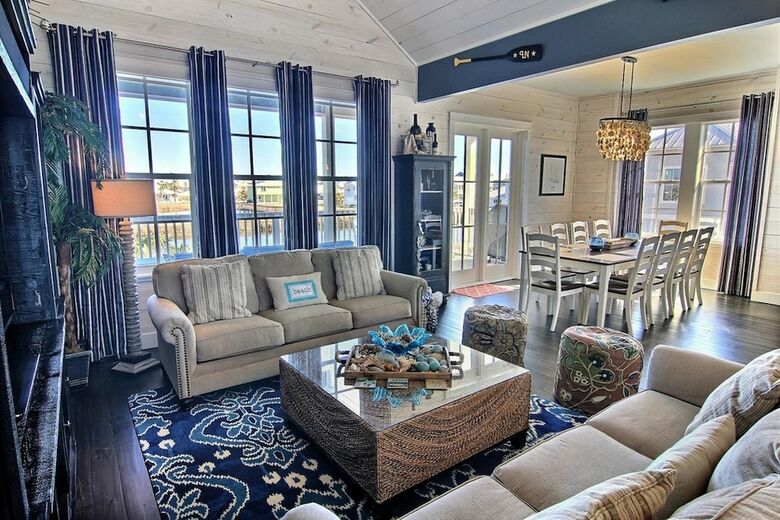 Cinnamon Shore- Nautical Dream 249 Hi
