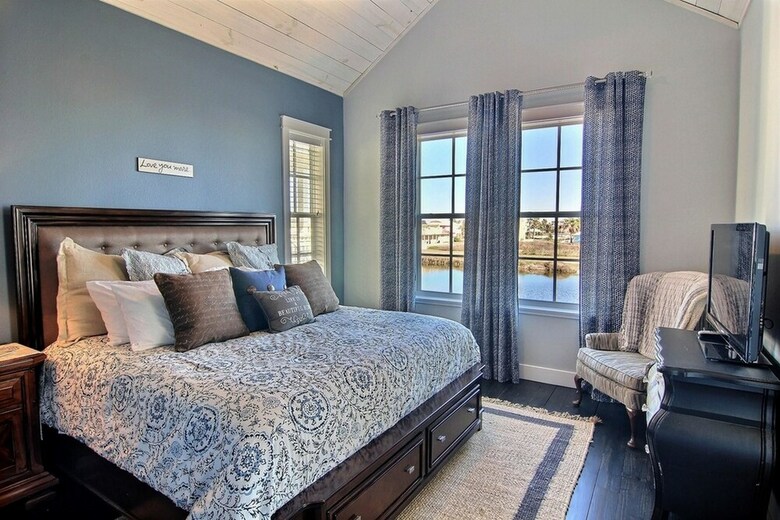 Cinnamon Shore- Nautical Dream 249 Hi