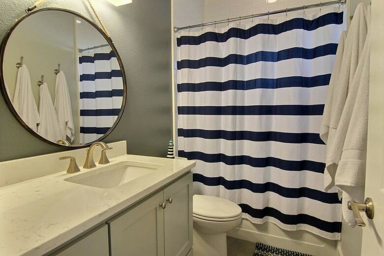 Cinnamon Shore- Nautical Dream 249 Hi