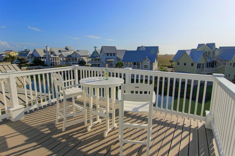 Cinnamon Shore- Big View II 222 Be