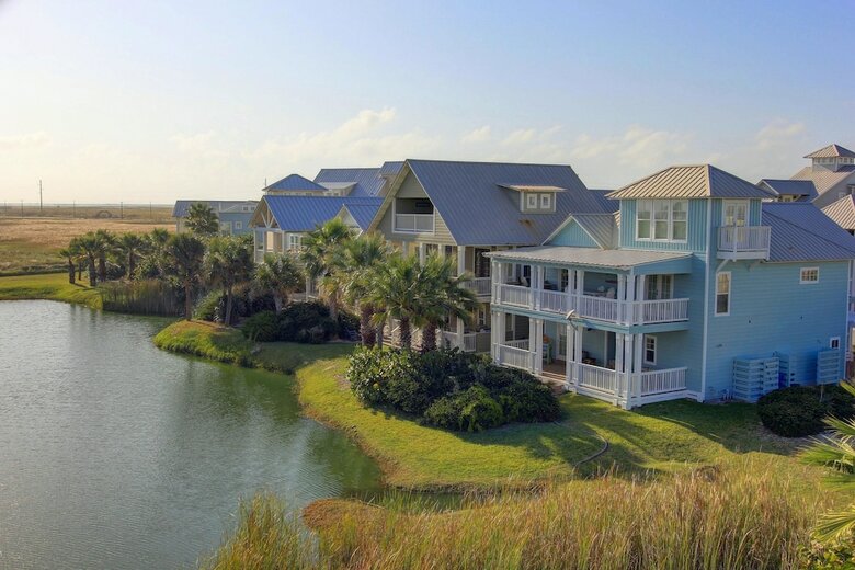 Cinnamon Shore- Big View II 222 Be