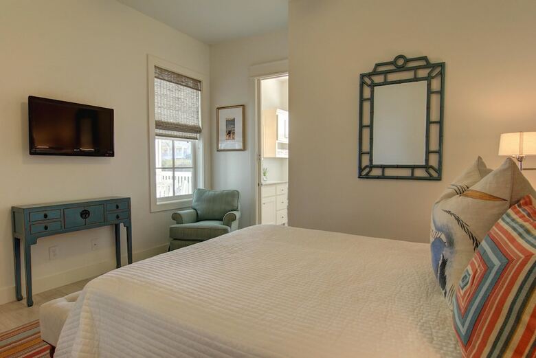 Cinnamon Shore- Big View II 222 Be
