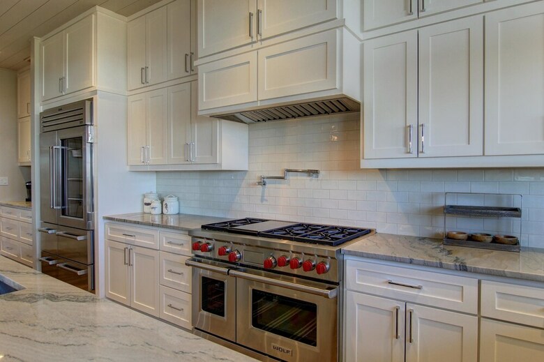 Cinnamon Shore- Barefoot Beach 236 Se