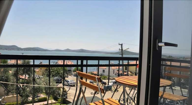 Bed & Breakfast Cunda Edina Otel