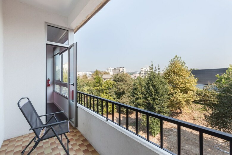 Apartamentos Feel At Home - Free Private Parking