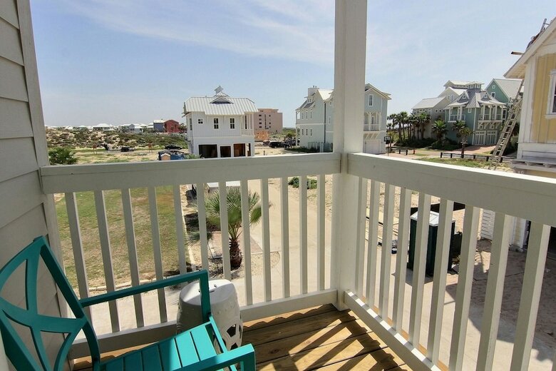Cinnamon Shore- La Ola 261 Be