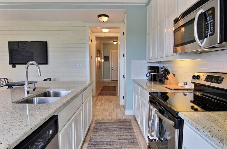 Cinnamon Shore- Nautical Launch Tc 1207