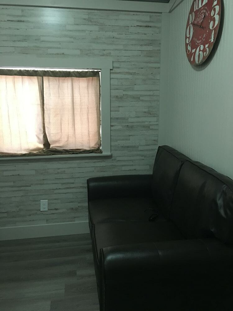 The Mini Homes With Cb&m