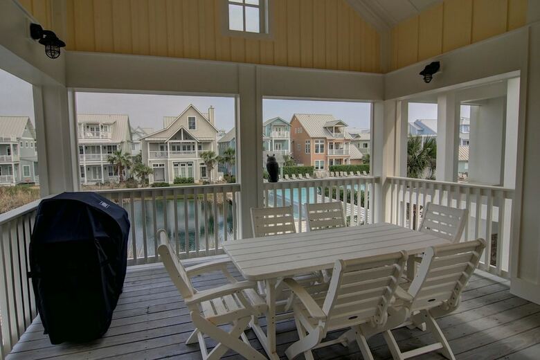 Cinnamon Shore- Hook, Wine & Sinker 133 Se