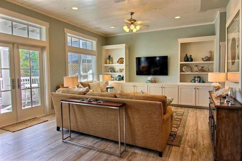 Cinnamon Shore- Southern Comfort 169 Be