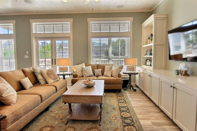 Cinnamon Shore- Southern Comfort 169 Be