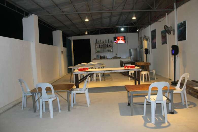 Hostal Jrm Travel And Lounge - Hostel