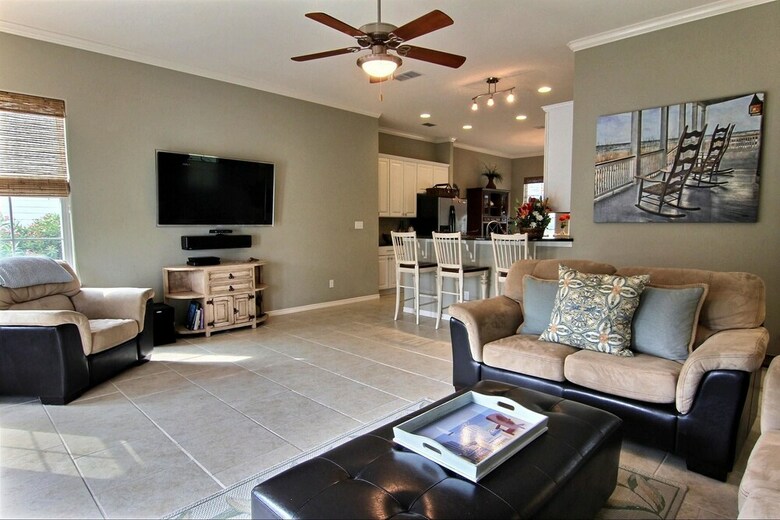 Cinnamon Shore- Sand Dollar 140 Be