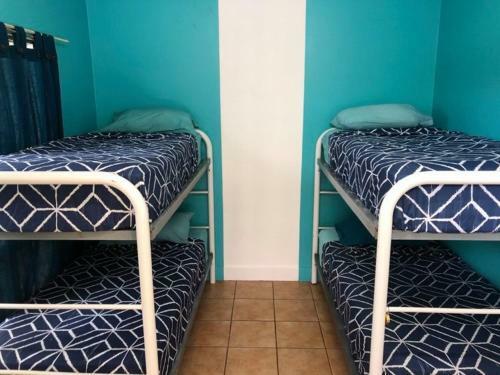 Hostal Darwin Hostel