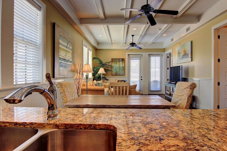 Cinnamon Shore- Suntide Tc 1103