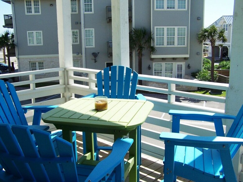 Cinnamon Shore- Sunny Side Up Tc 2201