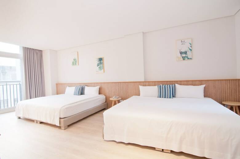 Hotel Feng Chi Inn