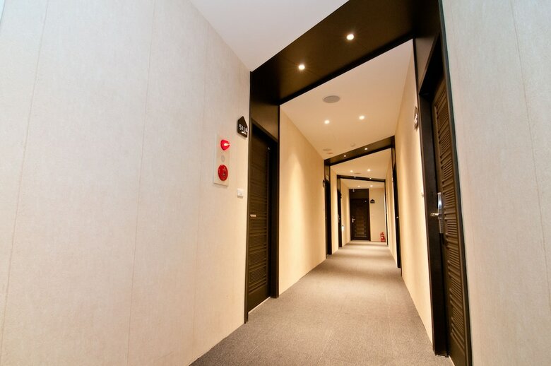 Hotel Feng Chi Inn
