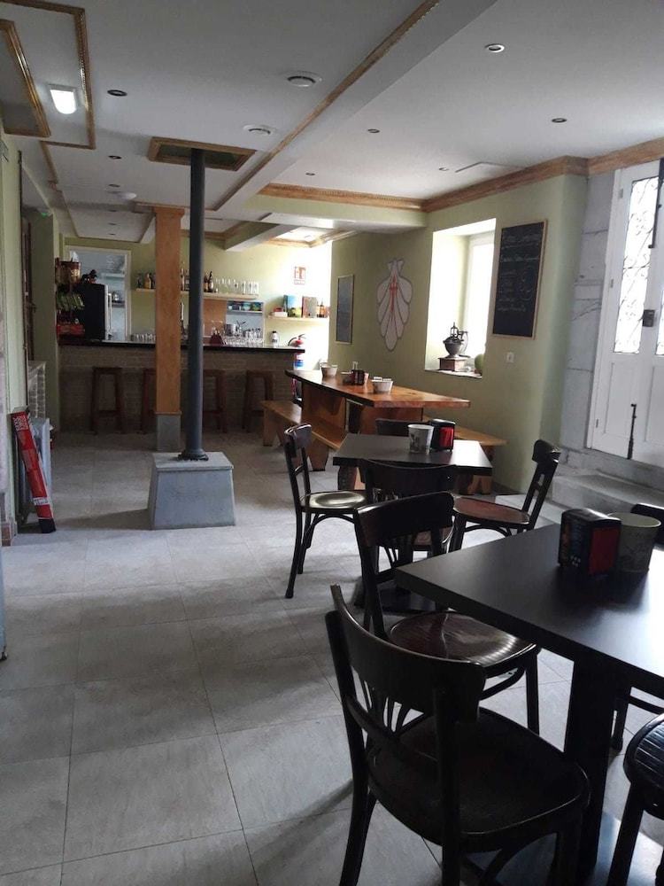 Hostal Albergue La Quintana