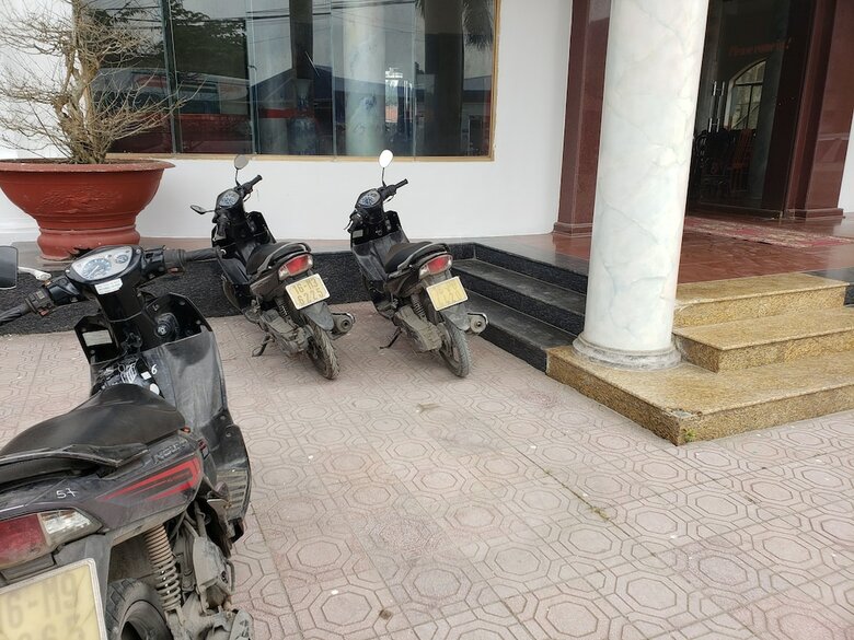 Cat Ba Plaza Hotel