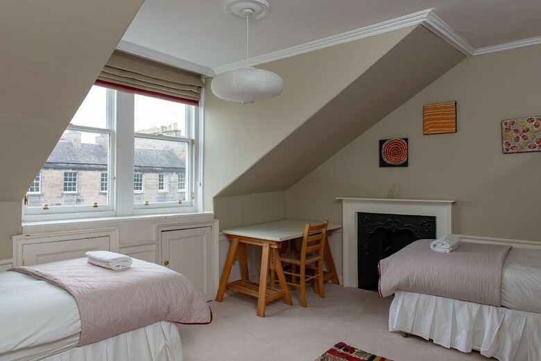 Apartamentos Stunning 4-bedroom Central Edinburgh