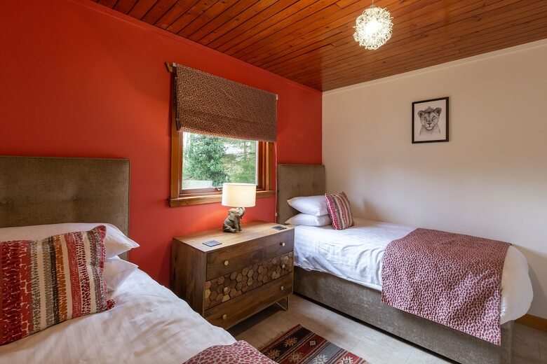 Hazel Lodge 26 With Hot Tub, Newton Stewart