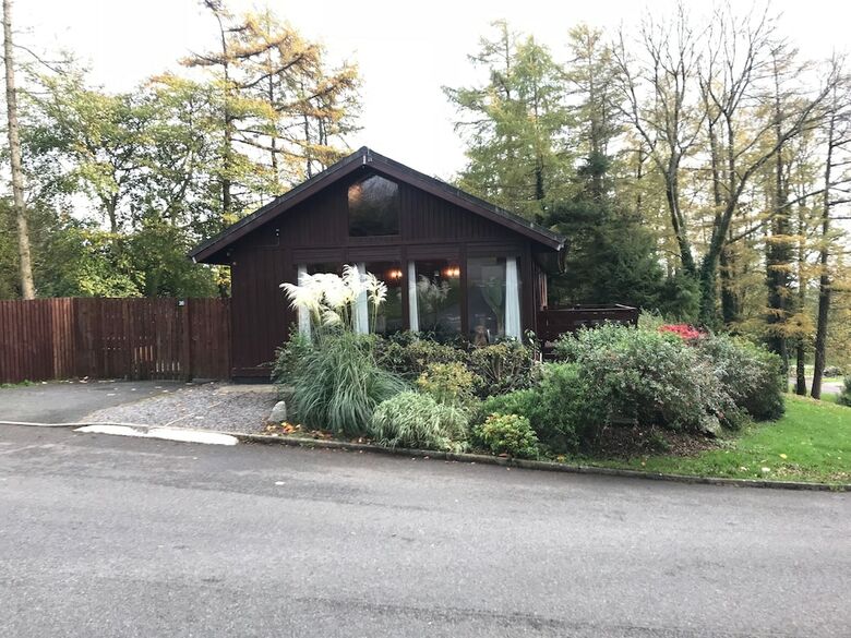Hazel Lodge 26 With Hot Tub, Newton Stewart