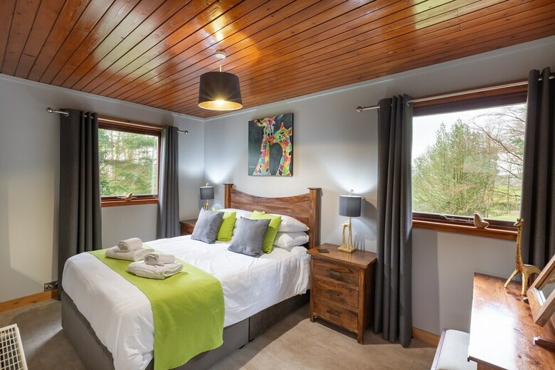 Hazel Lodge 26 With Hot Tub, Newton Stewart