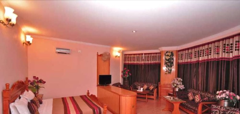 Hotel Asian Plaza Mcleodganj