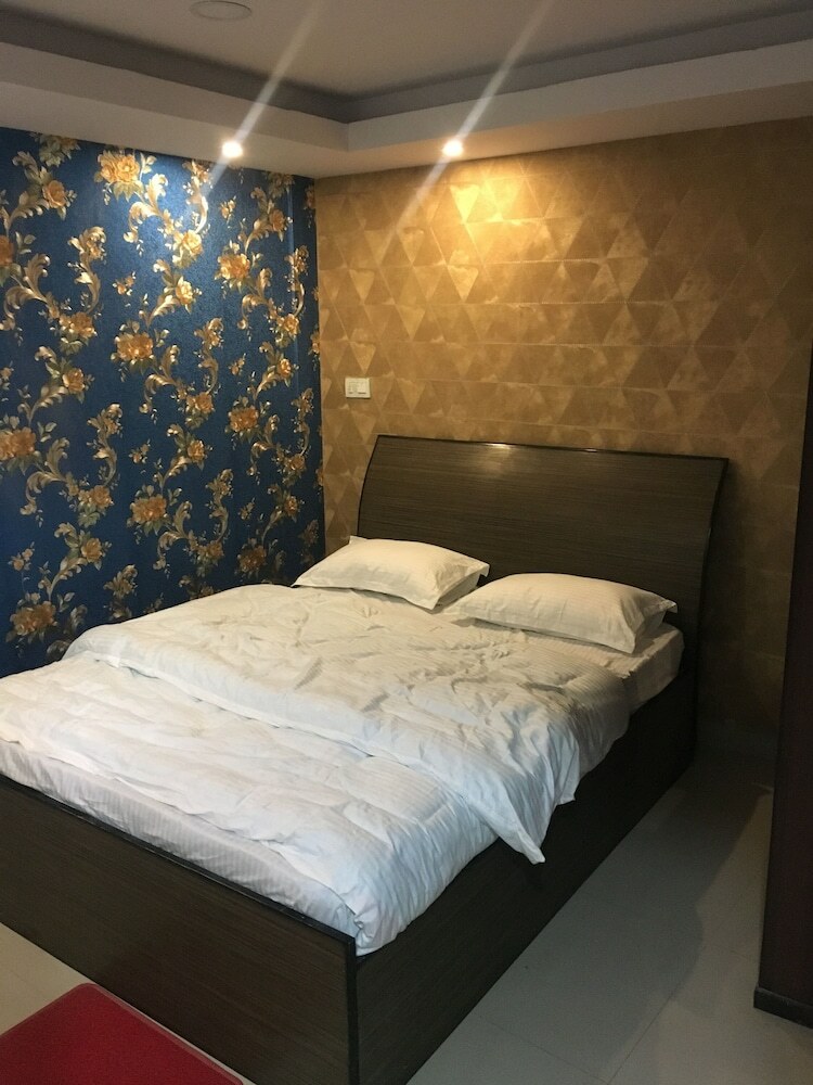 Hotel Ignite