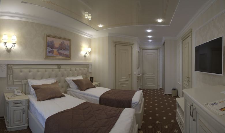 Chevalier Hotel & Spa