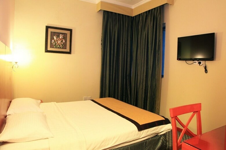 Dream Palace Hotel