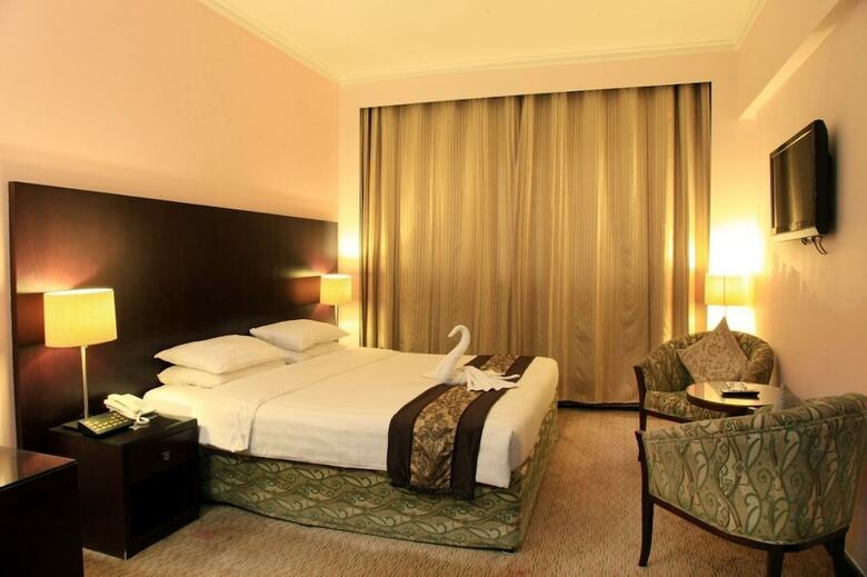 Dream Palace Hotel